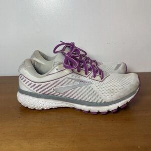 Brooks Ghost 12 Women's Sz 9 Athletic Running Shoes Sneakers Purple Great Tread!